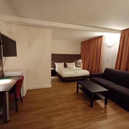 Hotel Ariana Koeln Exteriér fotografie