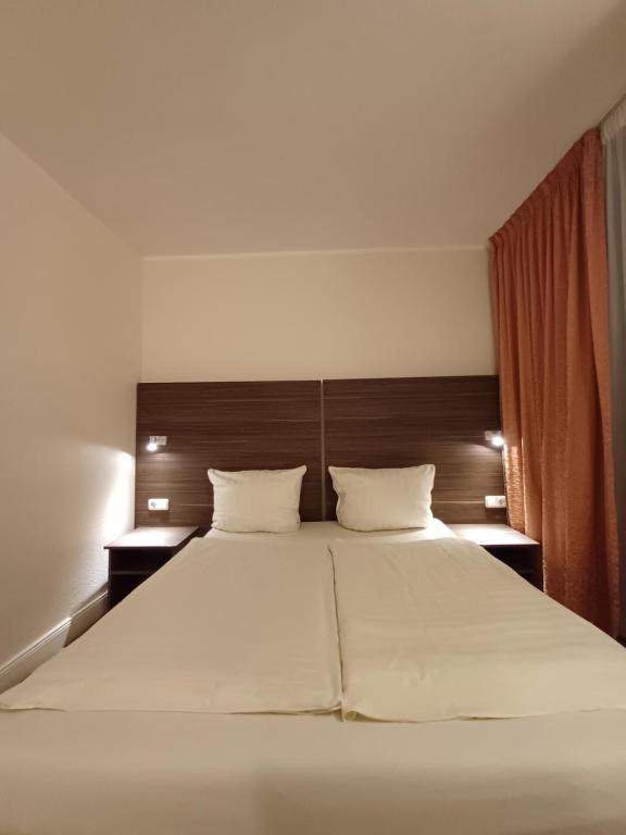Hotel Ariana Koeln Exteriér fotografie
